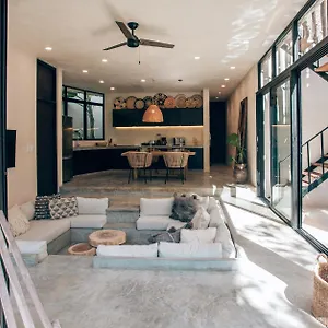 Jungle Luxury Priv Pool & Concierge 4b Villa